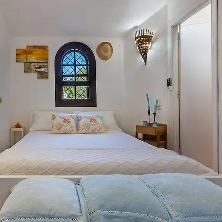Villa The Azure Estate & Pool Bar Torre delle Stelle