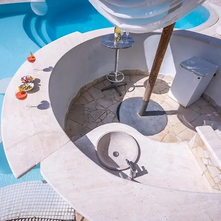 The Azure Estate & Pool Bar Torre delle Stelle